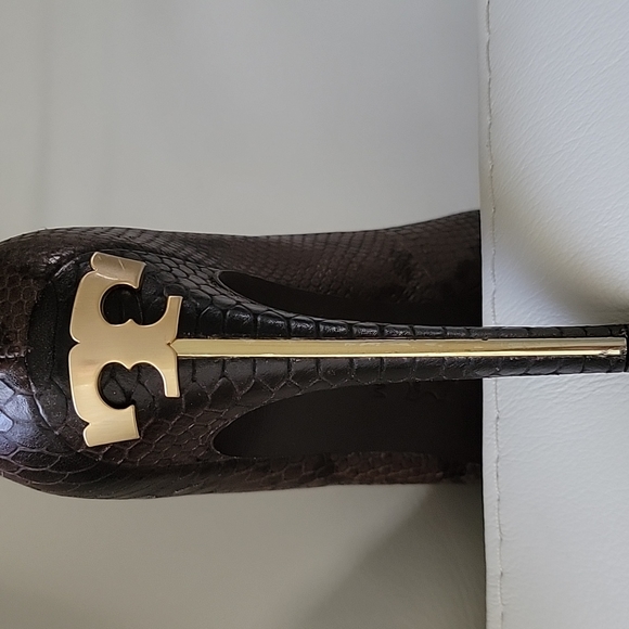 TORY BURCH Snake Print 5 inch Stiletto Heels SZ 8.5 - Picture 6 of 12